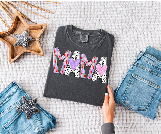 Mama heart cc t-shirt on Pepper